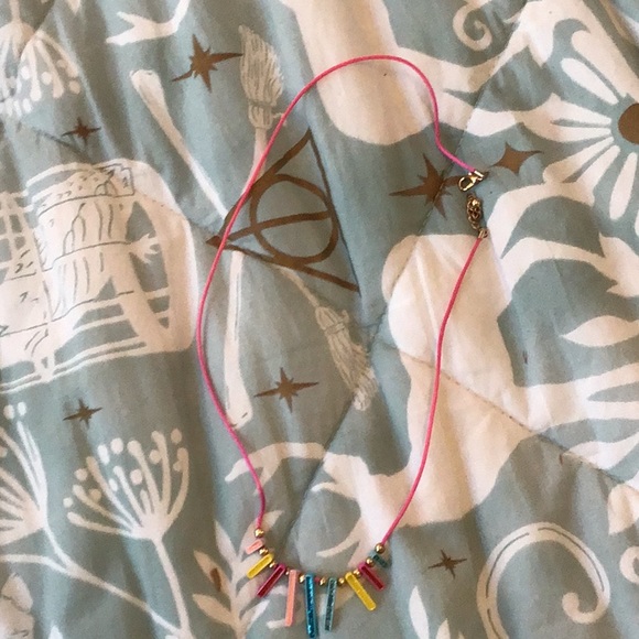 Cute multi colored artsy necklace ✨💍 - Picture 2 of 4